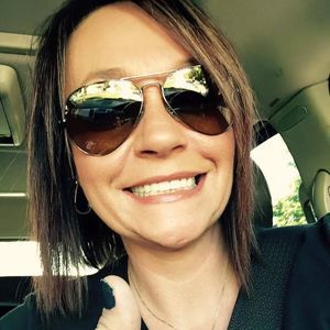 Meet your Posher, Jennifer