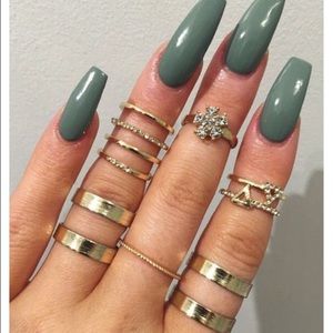 Meet your Posher, Monika