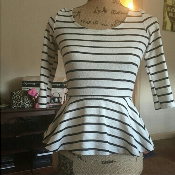 Stripe peplum top 3/4 length sleeve