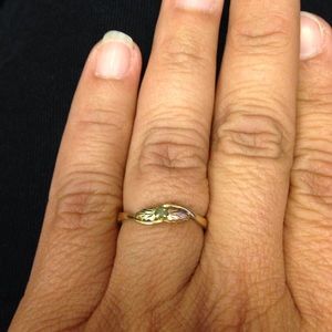 10k black hills gold peridot ring sz 7