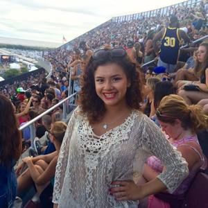 Meet your Posher, Fabiola