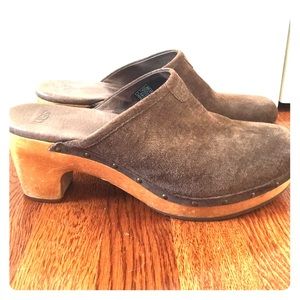 UGG clogs