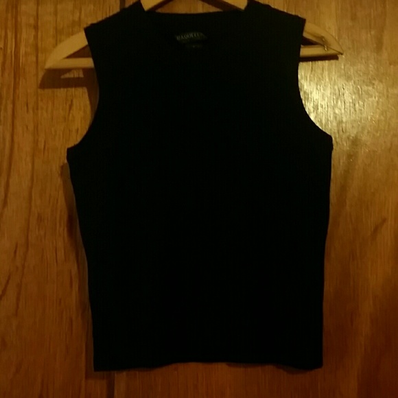 Sleeveless Blk Top by Raquella - Size/S