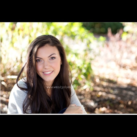 🌸Meet your seller🌸 - Picture 2 of 3