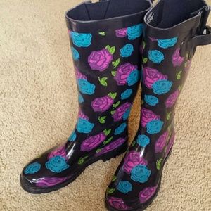 Rain boots