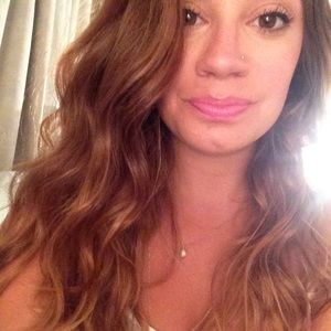 Meet your Posher, Carly