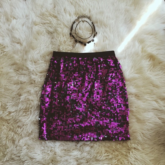 🚫Sold🚫✨💜Nasty Gal Glam Sequin Skirt - Picture 3 of 4