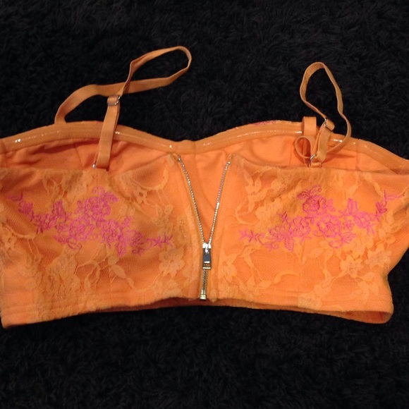 Half top/lingerie/lace top - Picture 2 of 2