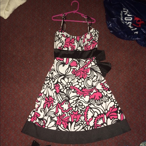 Floral above knee dress