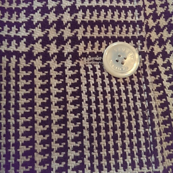 Blazer - Picture 3 of 3
