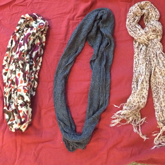 3 scarfs