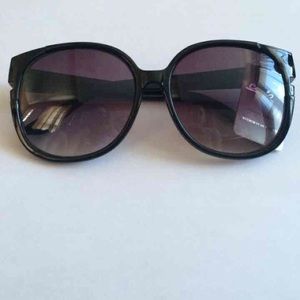 Black fashion sunglasses