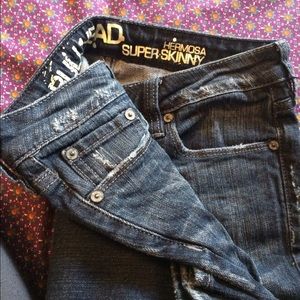 Bullhead Hermosa Super Skinny Jeans