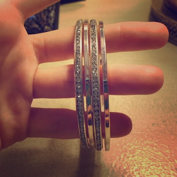 Set of 4 Ann Taylor bangles