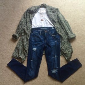 American Eagle Distressed Jeans