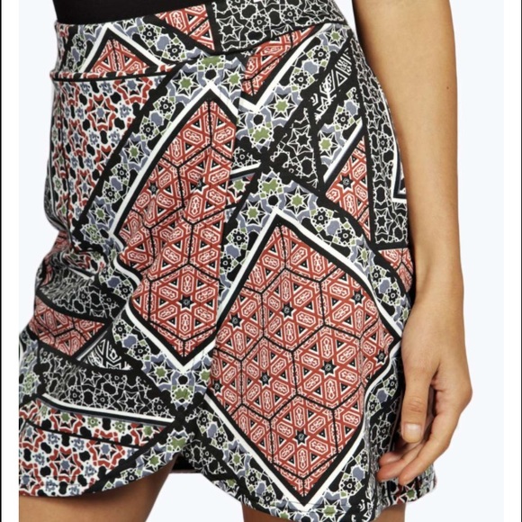 ❗️SOLD❗️Wrap Over Skirt - Picture 3 of 4