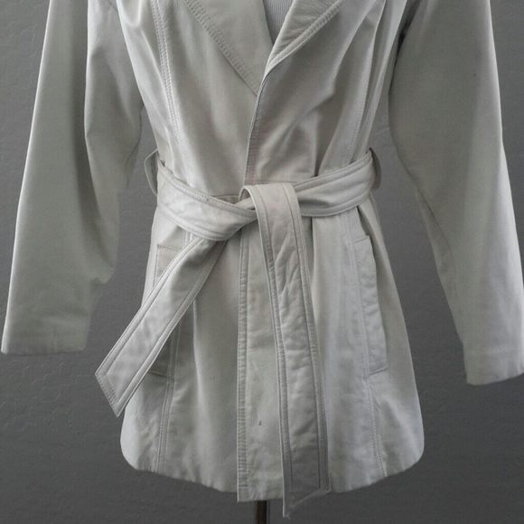 Leather jacket - Picture 3 of 3