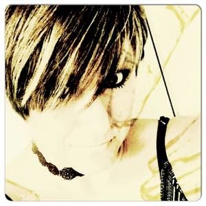 Meet your Posher, Yolanda