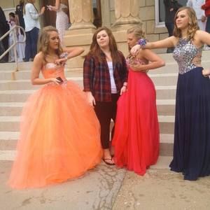 Meet your Posher, Lauren