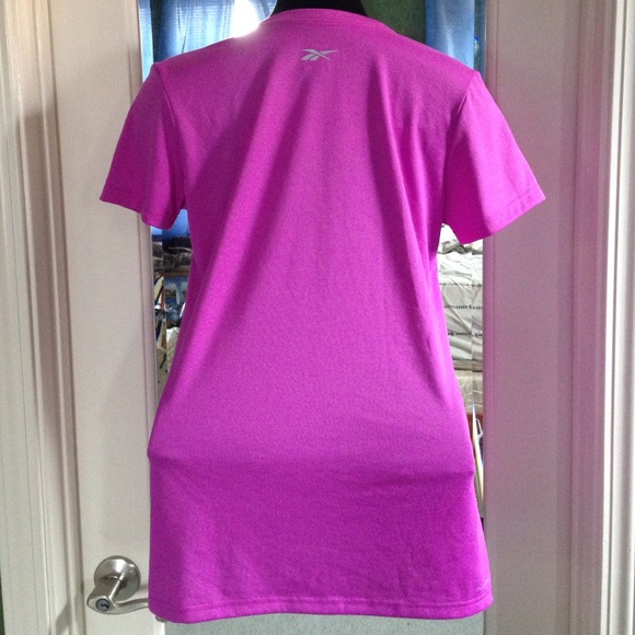 *Host Pick* Reebok medium Tshirt. EUC. - Picture 2 of 4