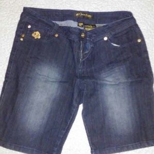 Denim shortd