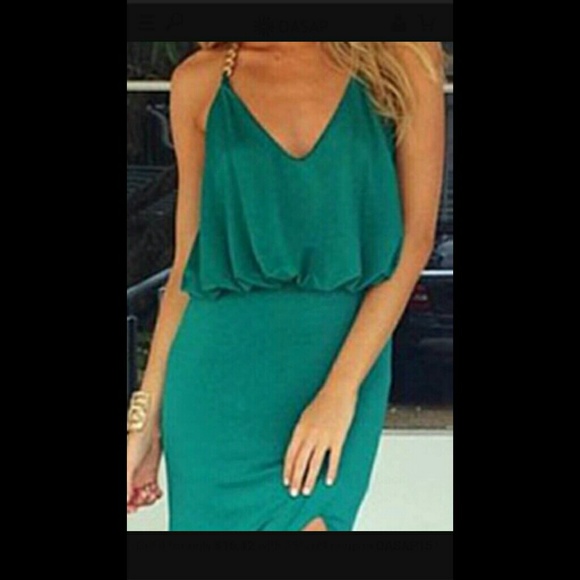 Halter Maxi Dress w/gold chain t strap back - Picture 3 of 3