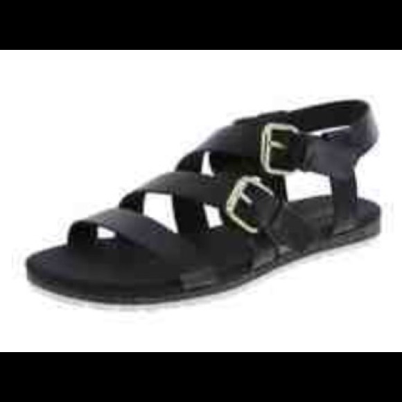 Strappy sandal