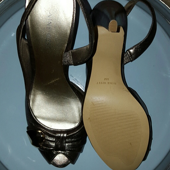 Heels - Picture 4 of 4