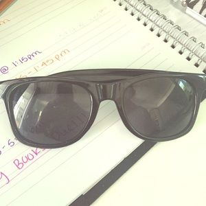 Black vans sunglasses