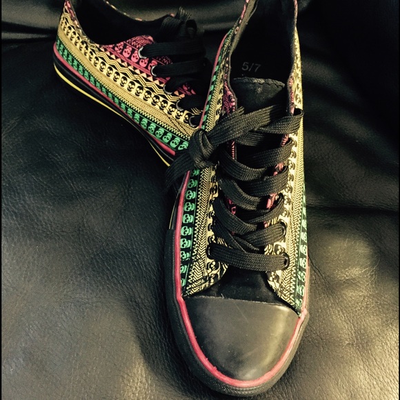 Bob Marley style shoes