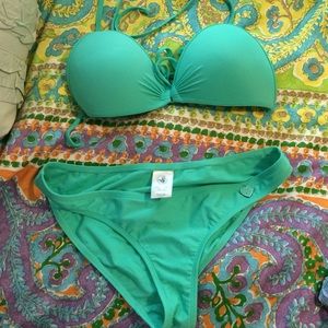 teal/green/sea foam color Body Glove bikini!!