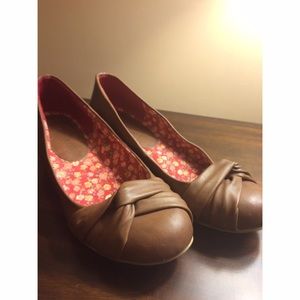 Adorable Brown Wedges