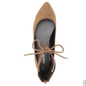 NWT cute flats