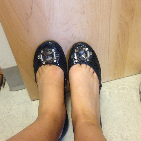 Steve madden embellished black jewel sandals