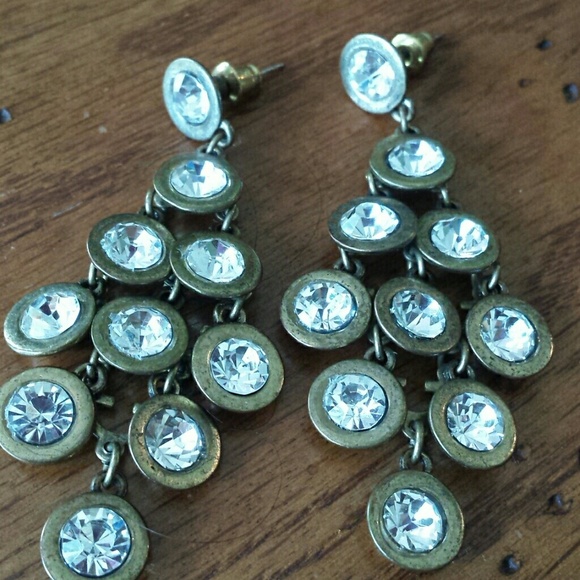 Sparkling earrings