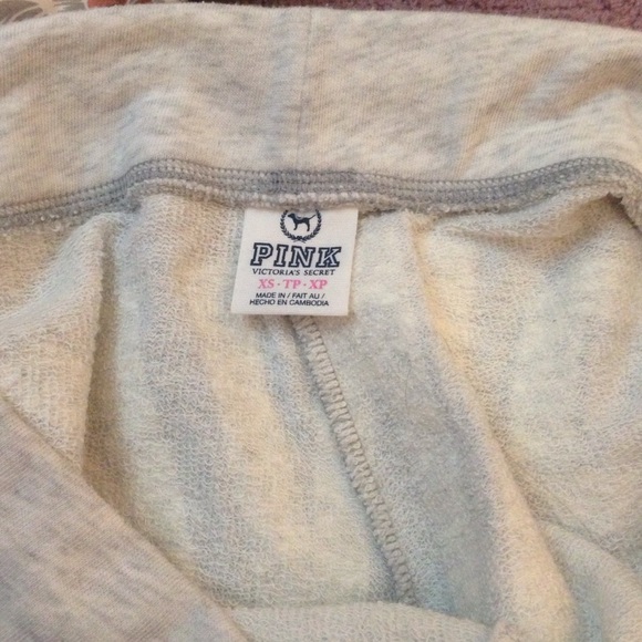 Shorts - Picture 3 of 3