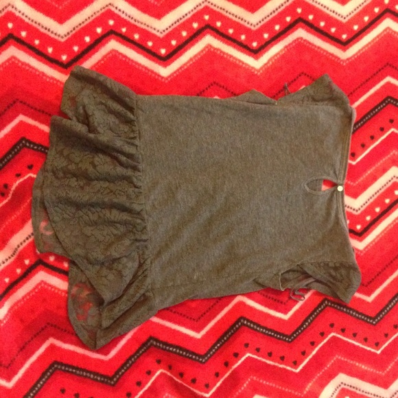 Top - Picture 2 of 2