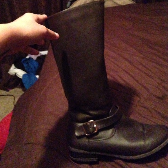 Boots - Picture 2 of 2