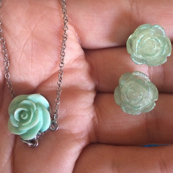 necklace earrings set