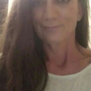 Meet your Posher, Lorrie