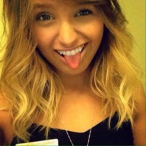 Meet your Posher, Marissa