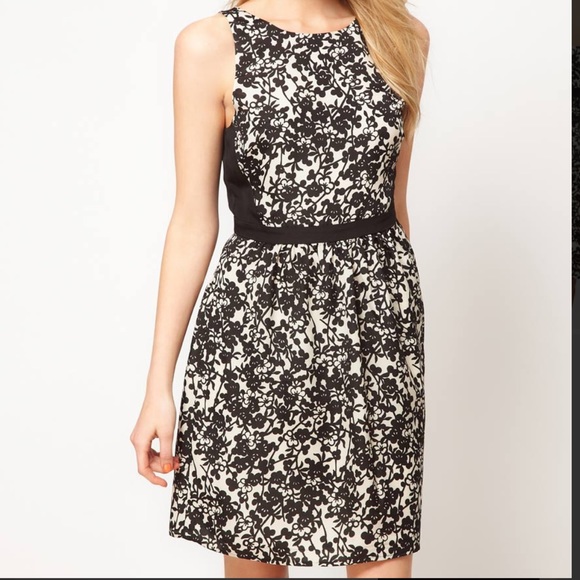 Pre-LOVED Oasis floral black dress in Size 8