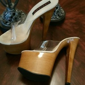 Wood platform stilletos