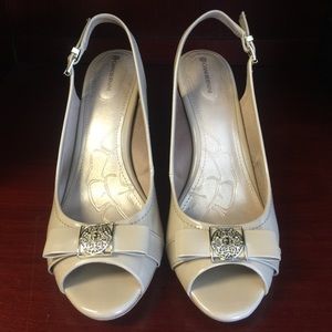 Giani Bernini Patent Nude Slingback Size 8