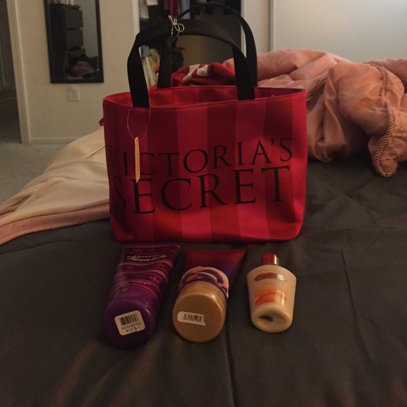 Victoria Secret Bundle!