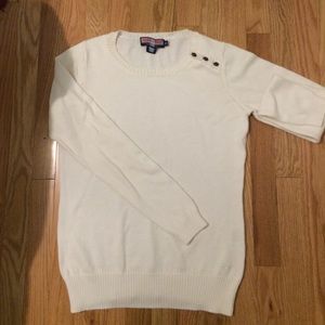 White vineyard vines sweater