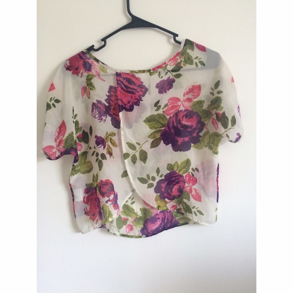 🚫SOLD🚫sheer floral top - Picture 2 of 4