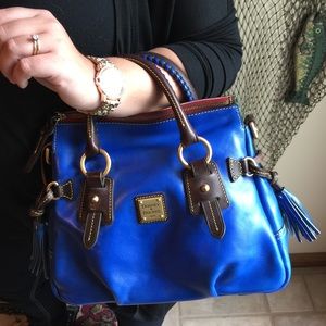 🌟NEW PRICE🌟Dooney and Bourke Satchel Purse