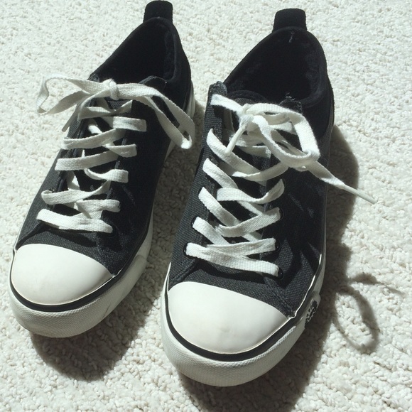 UGG Australia Women's Evera Denim Fashion Sneaker