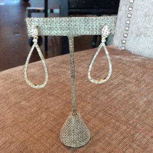 TEARDROP EARRINGS